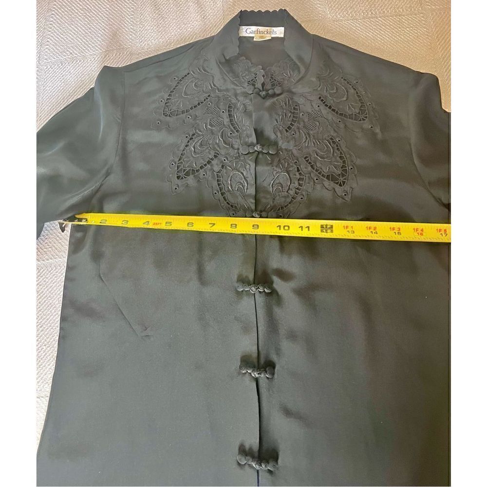 Vtg Garfinckel’s Black Cut Out Decor Frog Closure Blouse sz 10 See Measurements - Picture 10 of 11